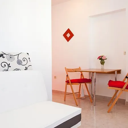 Melita Apartment *